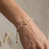 Pulseira com Cruz e Pérolas