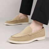 Mocassins clássicos de camurça