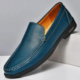 Mocassins elegantes em pele