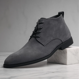 Botas de camurça elegantes