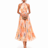 Moda Lusitana - Vestido com decote e estampa artística