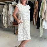 Nelia™| Vestido de verão com gola redonda e linda estampa