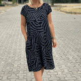 Nelia™| Vestido de verão com gola redonda e linda estampa