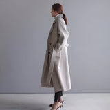 GRACE | Casaco elegante com cinto estruturado