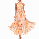 Moda Lusitana - Vestido com decote e estampa artística