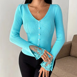 Mariana - Camisola Canelada com Decote em V e Mangas em Renda