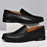 Mocassins elegantes em pele