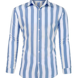 Camisa às riscas