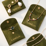 Brincos Onda Dourada com Pérola