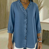 Adele | Blusa em denim fluido com decote em V e volante