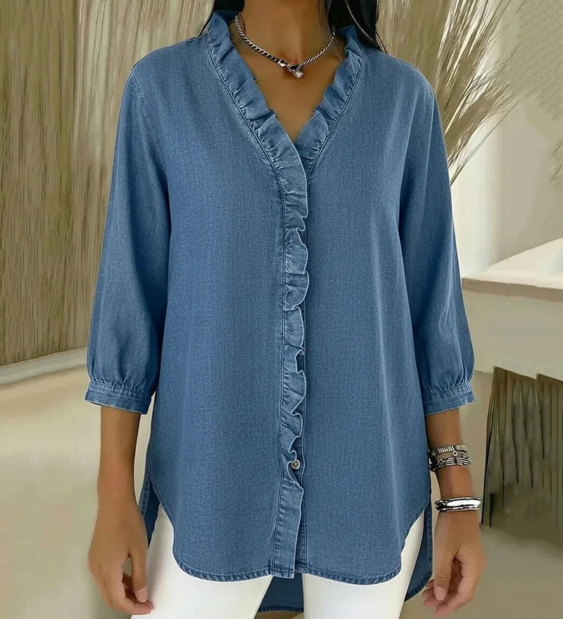 Adele | Blusa em denim fluido com decote em V e volante