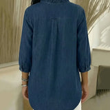Adele | Blusa em denim fluido com decote em V e volante