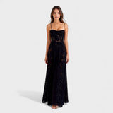 Vestido maxi em renda floral