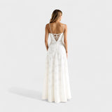 Vestido maxi em renda floral