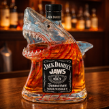 Moda Lusitana - Garrafa de Whisky Inspirada em Tubarão
