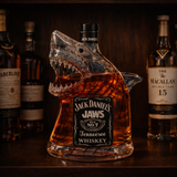Moda Lusitana - Garrafa de Whisky Inspirada em Tubarão