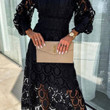 Rori - Vestido Midi Elegante com Detalhes em Renda