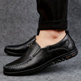 Mocassins elegantes em pele