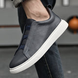 Sapatos de couro elegantes