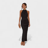Vestido comprido com pregas
