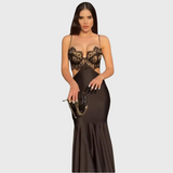 Vestido de noite sereia com recorte em renda