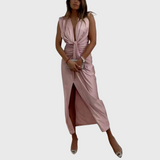 Vestido midi clássico com fenda drapeada e franzida