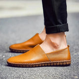Mocassins elegantes e respiráveis em pele
