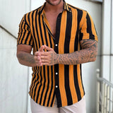 Camisa de verão de manga curta às riscas