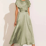 Kyra™ | Vestido de cetim elegante