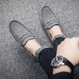 Mocassins leves de camurça para homem