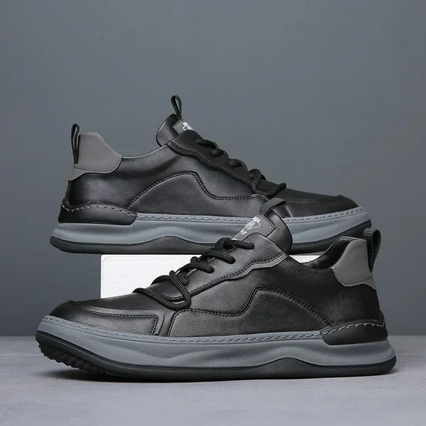 Sapatos de couro de sola alta