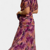 Alondra - Vestido longo Alondra com estampa floral e decote em V