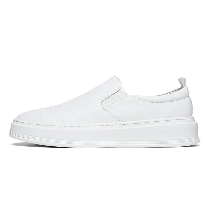 Sapatos Slip-On em pele