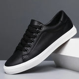 Sapatos clássicos em pele