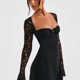 Flora - Vestido curto com detalhes em renda