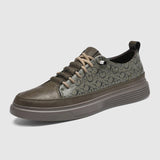 Sapatos de couro feitos à mão