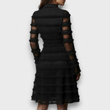 Moda Lusitana - Vestido Preto de Rendas e Transparências