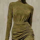 Oliva - Vestido Verde Sofisticado com Silhueta Cruzada Impecável