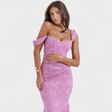Vestido de silhueta escultural