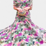 Alondra - Vestido longo Alondra com estampa floral e decote em V
