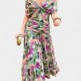 Vestido elegante com decote em V