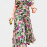 Alondra - Vestido longo Alondra com estampa floral e decote em V