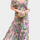 Alondra - Vestido longo Alondra com estampa floral e decote em V
