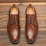 Sapatos de couro chiques
