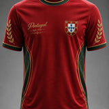 Camiseta masculina estampada com futebol português