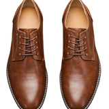 Sapatos de couro chiques