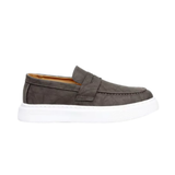 Sapatos de couro chiques