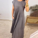 Vestido Simples Plissado Sem Mangas